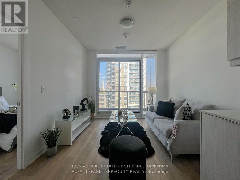 722 - 36 Forest Manor Road E, Toronto, Ontario  M2J 1M1 - Photo 4 - C13430718