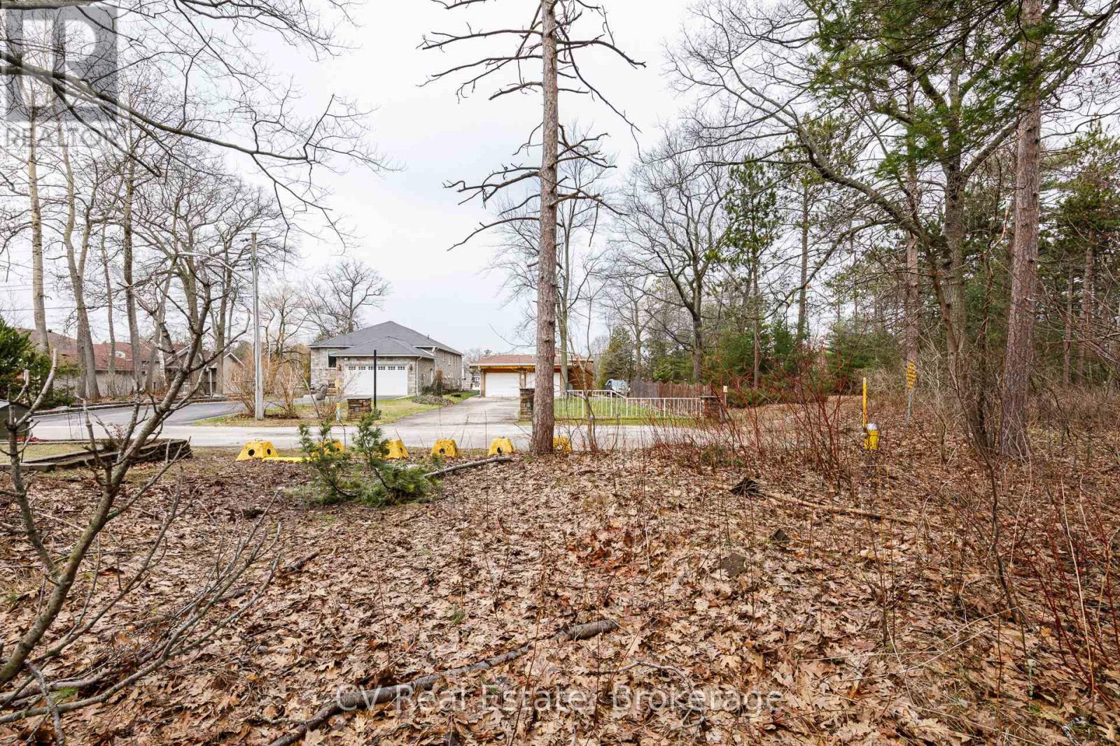 8 Poplar Street, Wasaga Beach, Ontario  L9Z 2X5 - Photo 29 - S13025998