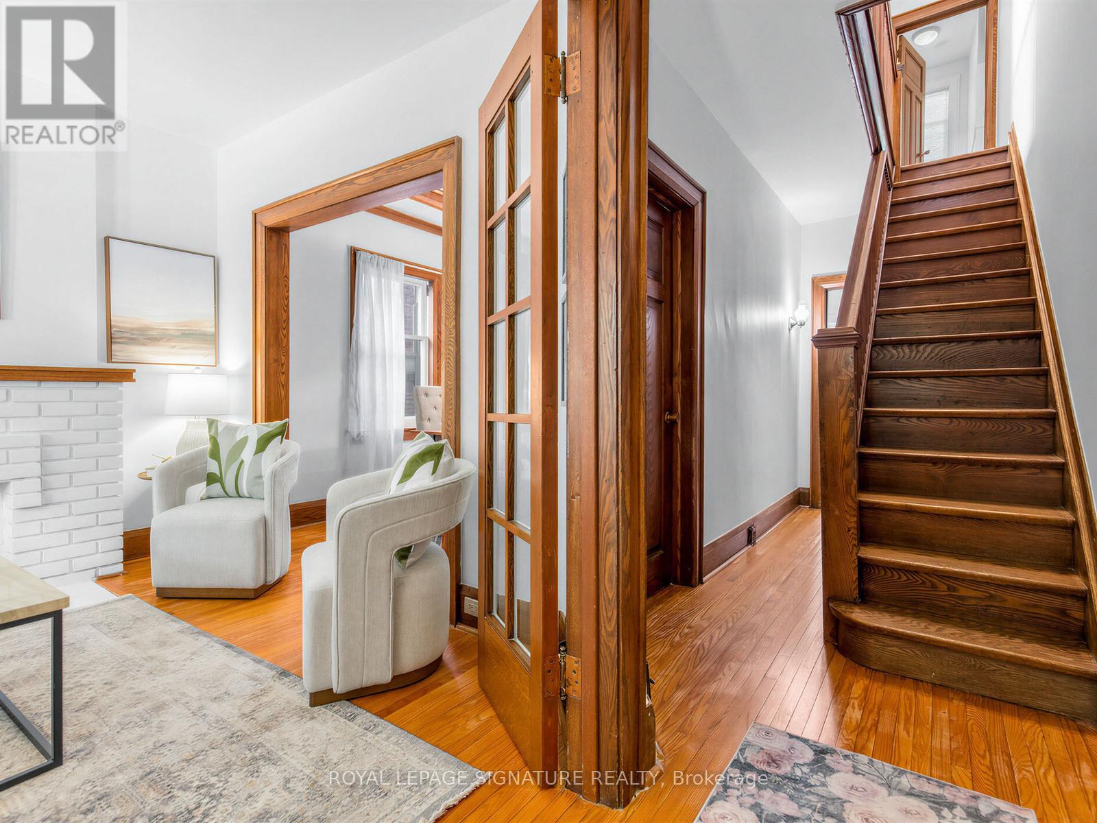 5 Watford Avenue, Toronto, Ontario  M6C 1G4 - Photo 10 - C13430754