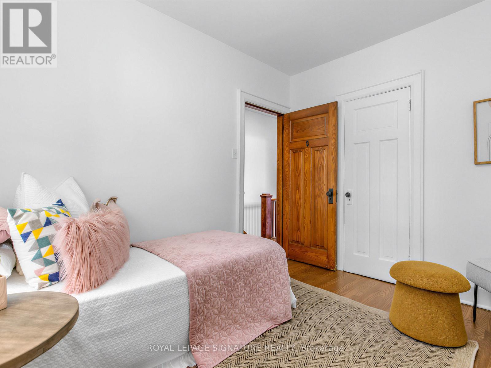 5 Watford Avenue, Toronto, Ontario  M6C 1G4 - Photo 15 - C13430754