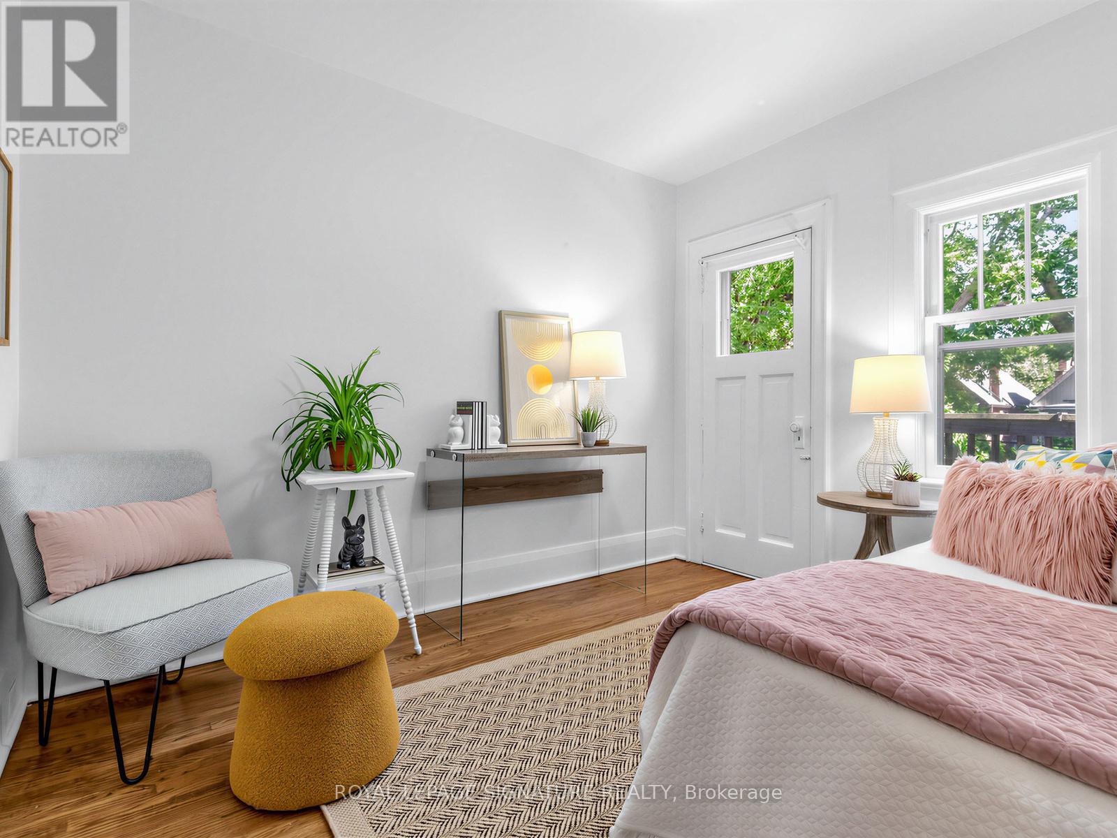5 Watford Avenue, Toronto, Ontario  M6C 1G4 - Photo 16 - C13430754