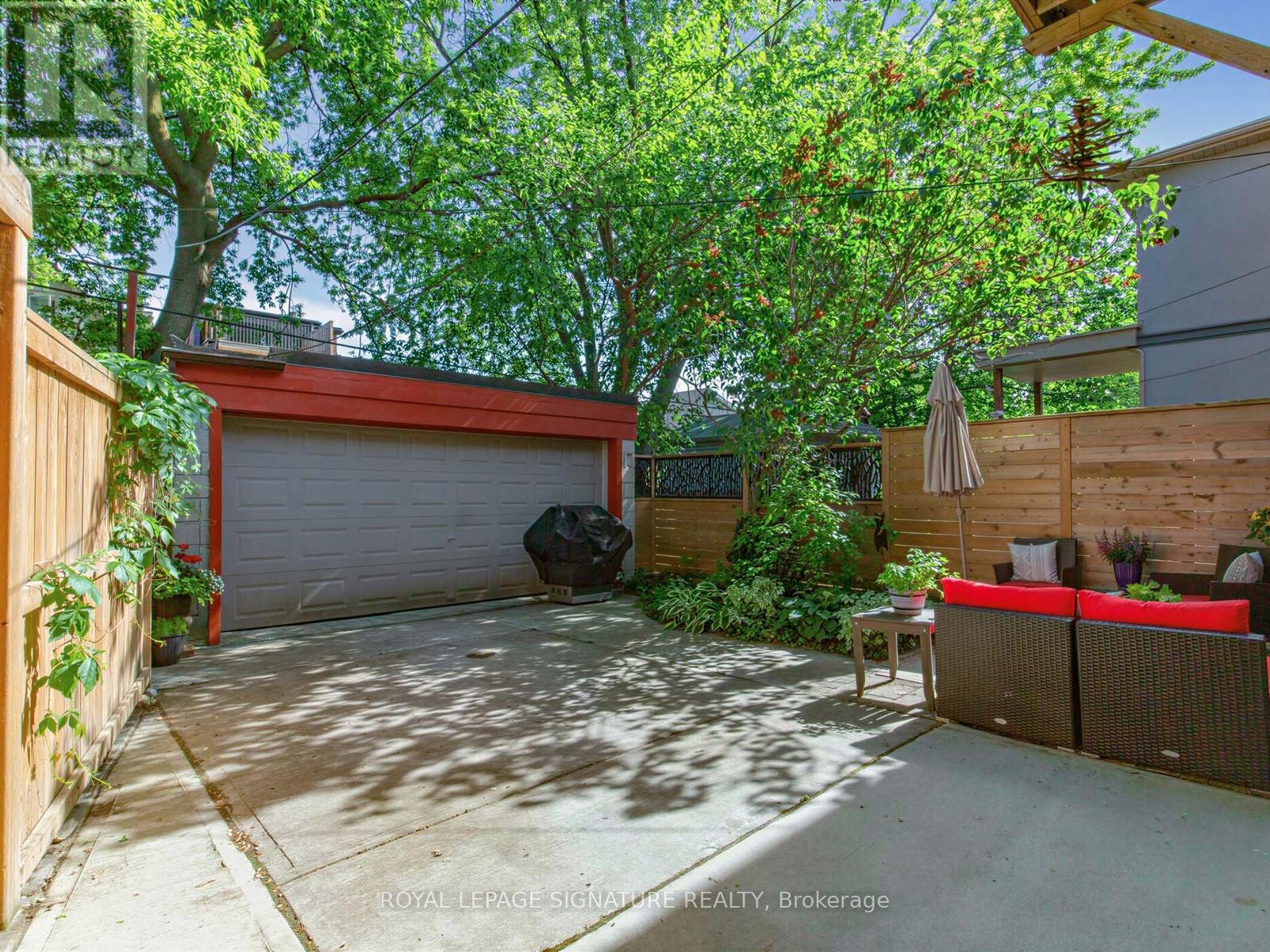 5 Watford Avenue, Toronto, Ontario  M6C 1G4 - Photo 24 - C13430754