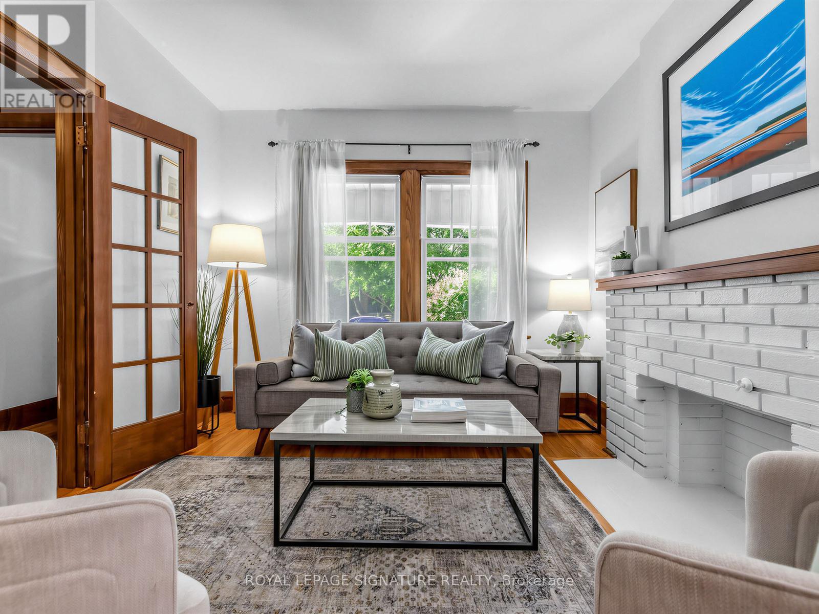 5 Watford Avenue, Toronto, Ontario  M6C 1G4 - Photo 4 - C13430754