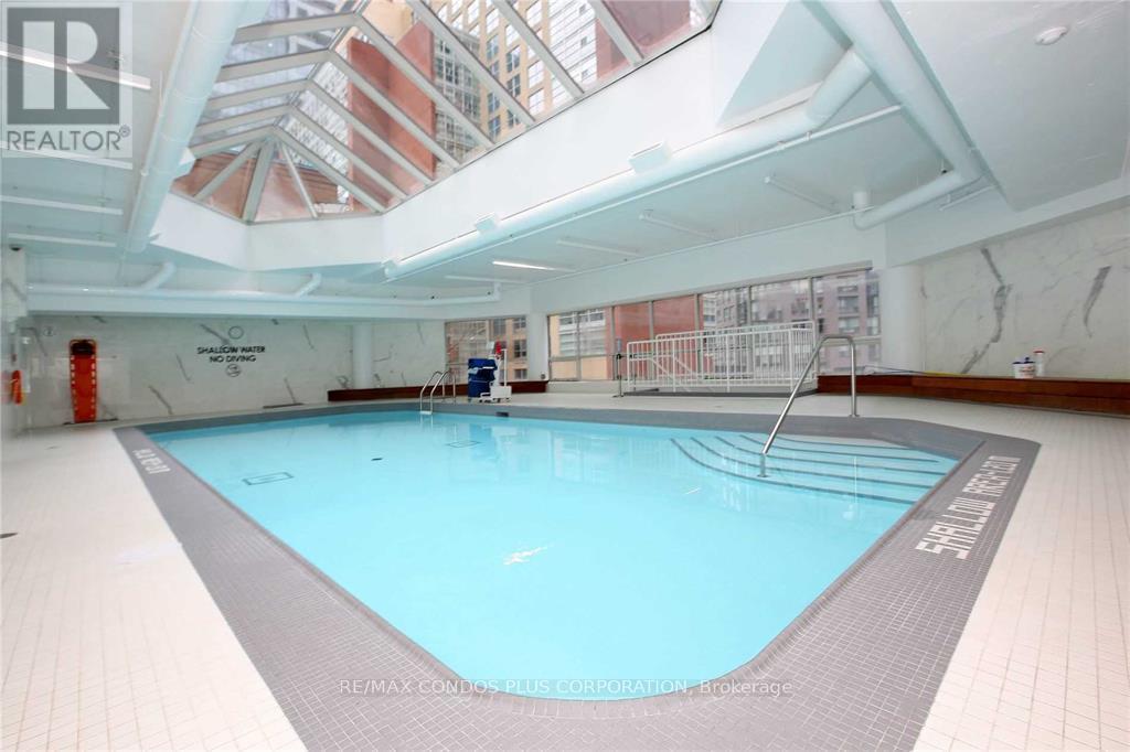 1804 - 1001 Bay Street, Toronto, Ontario  M5S 3A6 - Photo 15 - C13430802