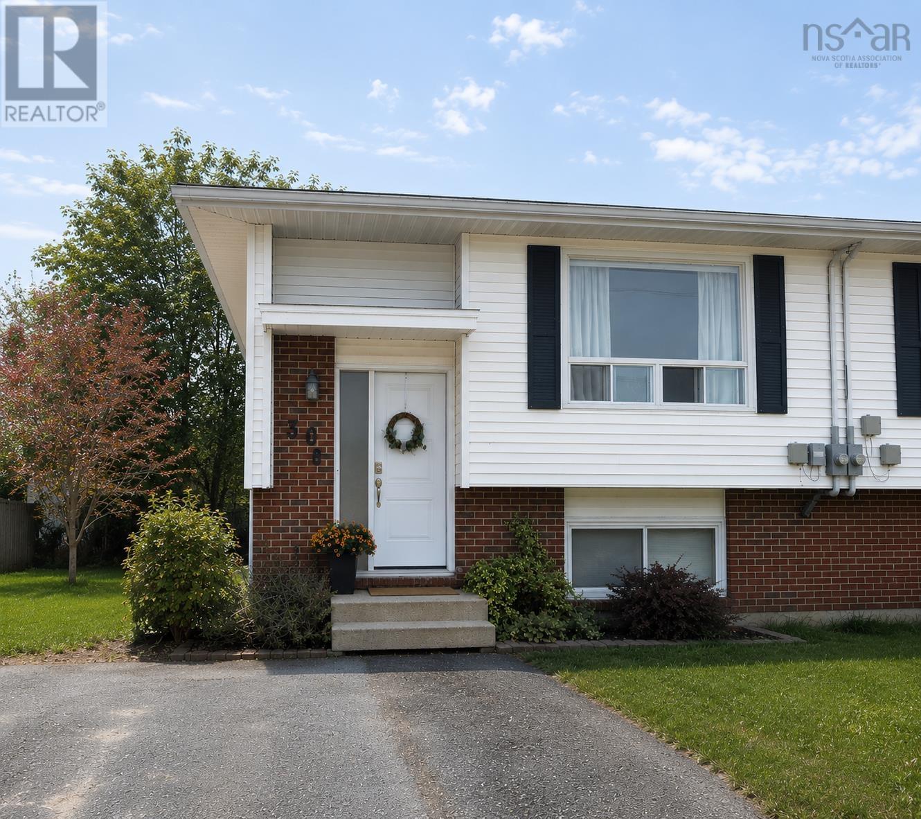 30 Merrimac Drive, Dartmouth, Nova Scotia  B2W 4P8 - Photo 2 - 202614039