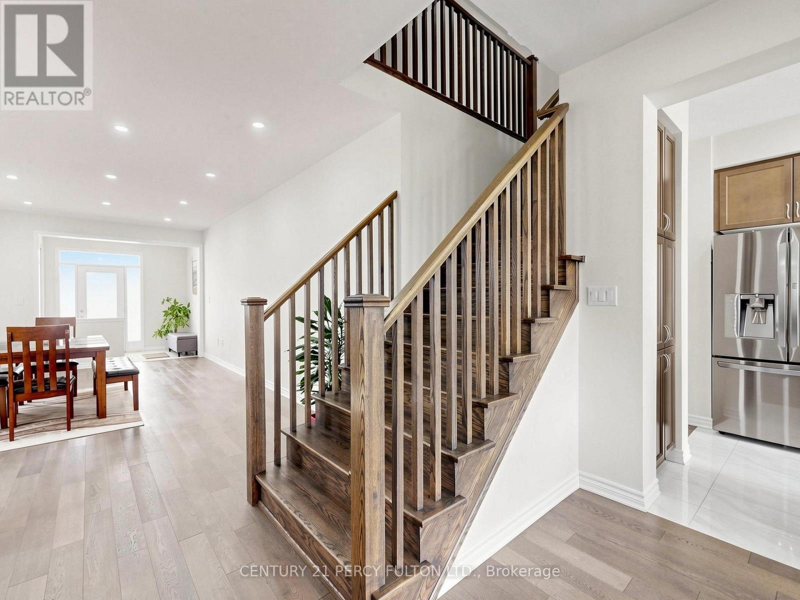 2715 Sapphire Drive, Pickering, Ontario  L1X 0G3 - Photo 17 - E13430488