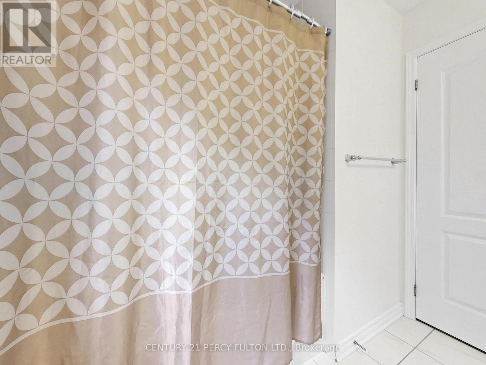 2715 Sapphire Drive, Pickering, Ontario  L1X 0G3 - Photo 37 - E13430488