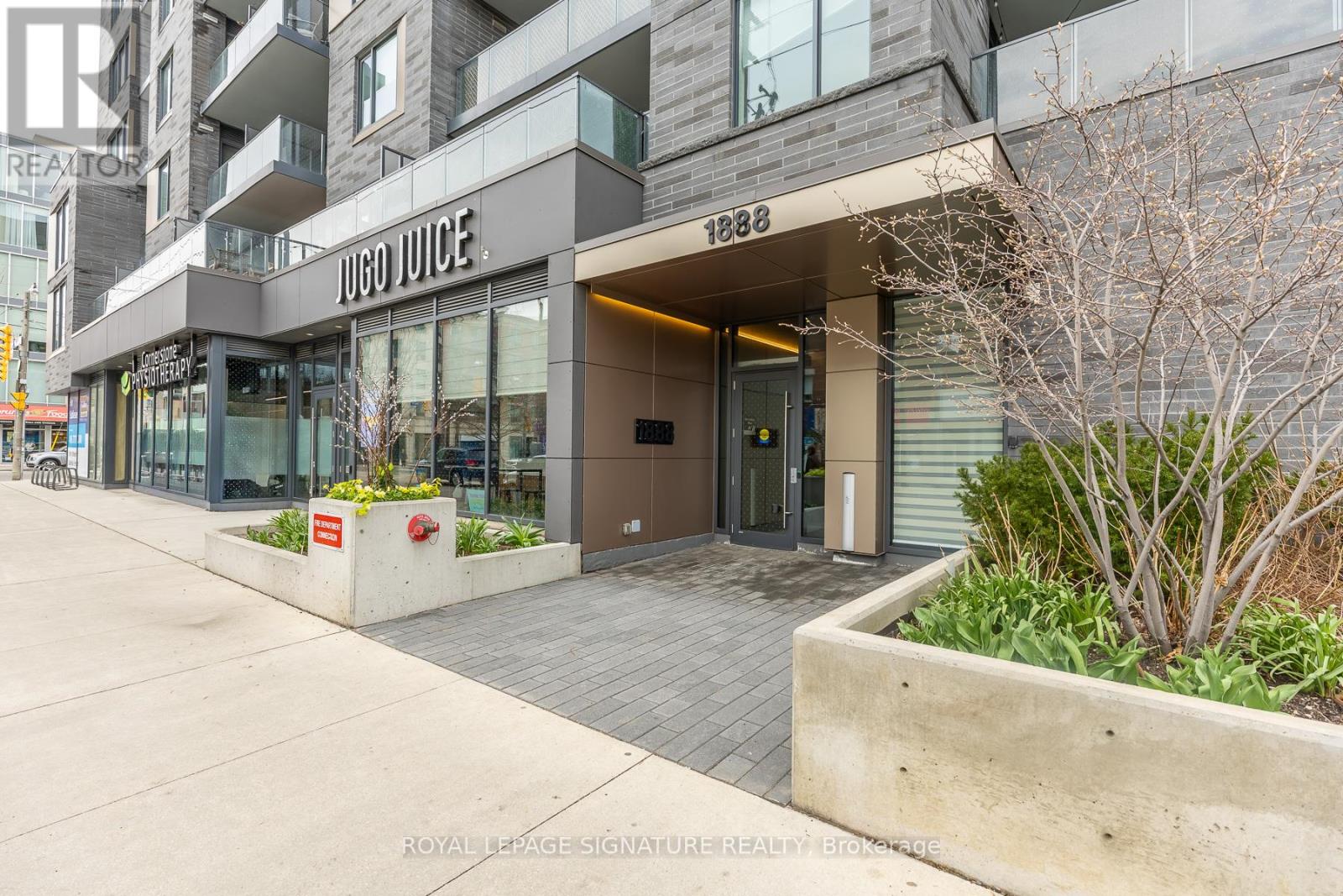 204 - 1888 Queen Street E, Toronto, Ontario  M4L 1H4 - Photo 2 - E13430666