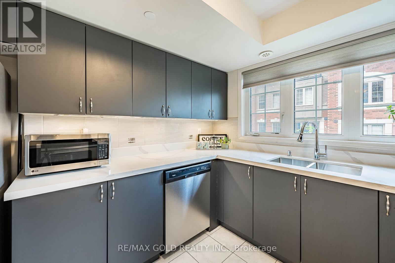 2485 Rosedrop Path, Oshawa, Ontario  L1L 0L2 - Photo 16 - E13430716
