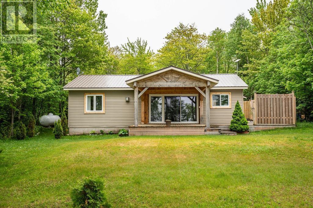 1088 Four Seasons DR, Sault Ste. Marie, Ontario