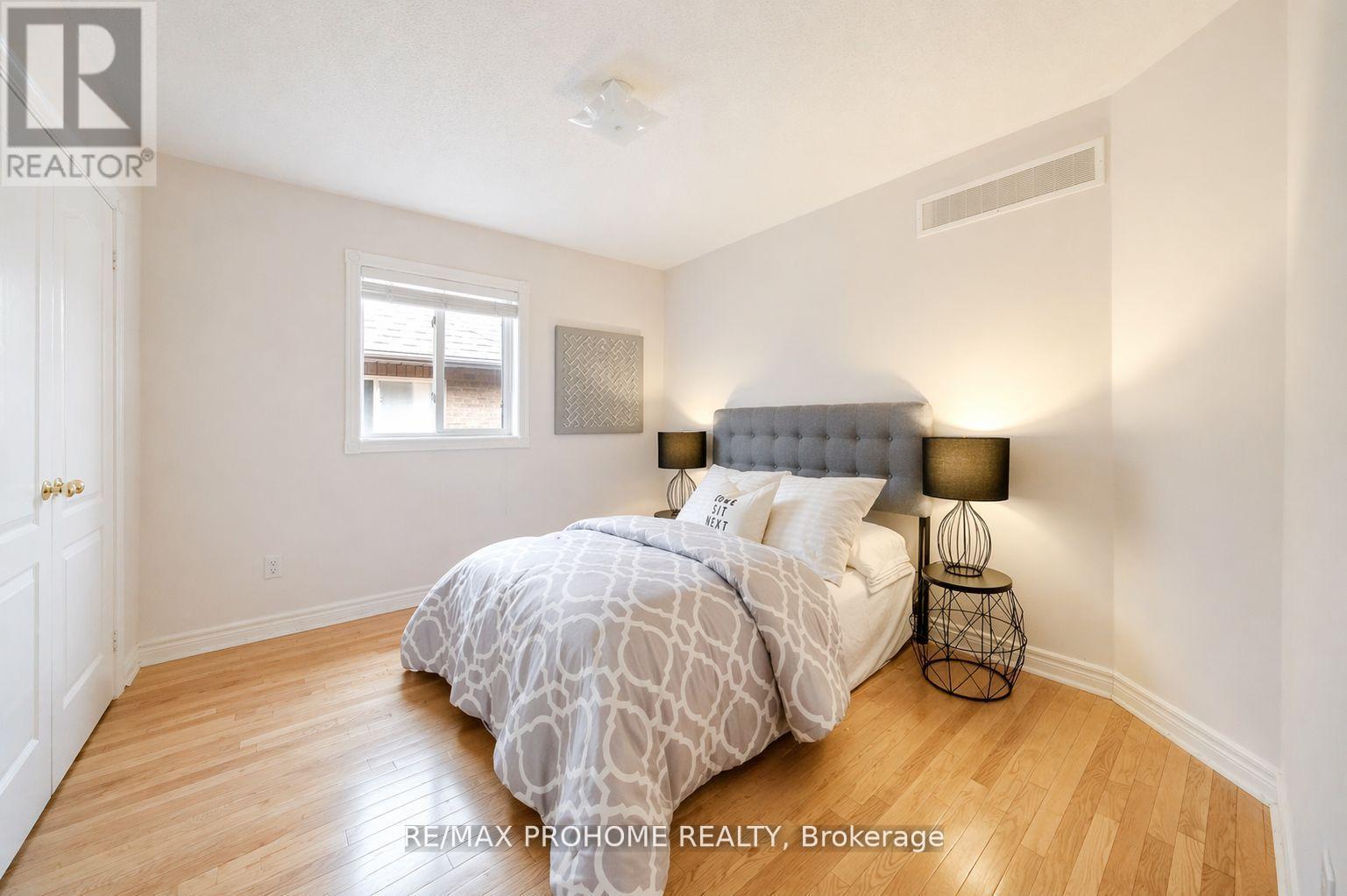 34 Inverhuron Street, Richmond Hill, Ontario  L4E 4H2 - Photo 23 - N13430546