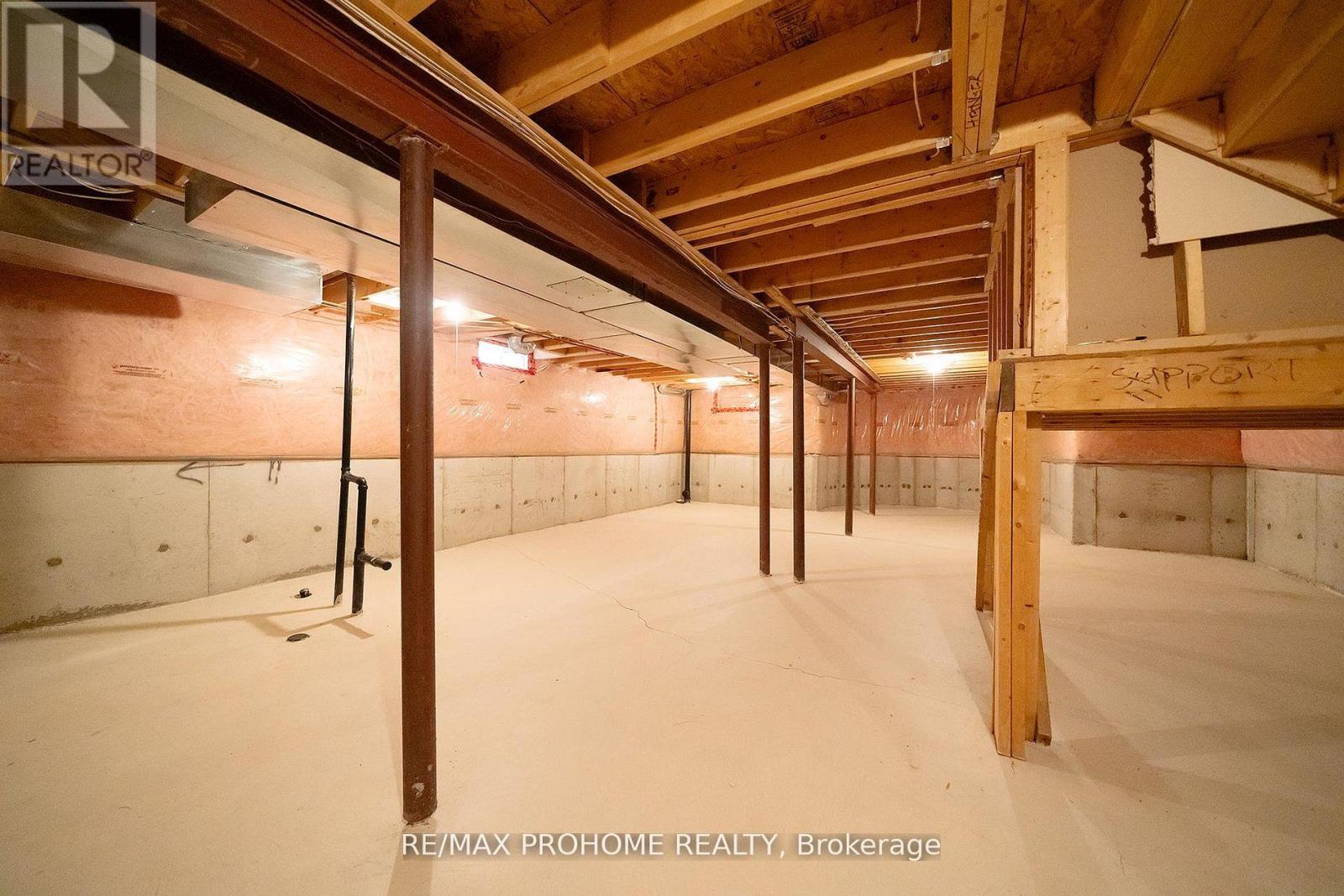 34 Inverhuron Street, Richmond Hill, Ontario  L4E 4H2 - Photo 25 - N13430546