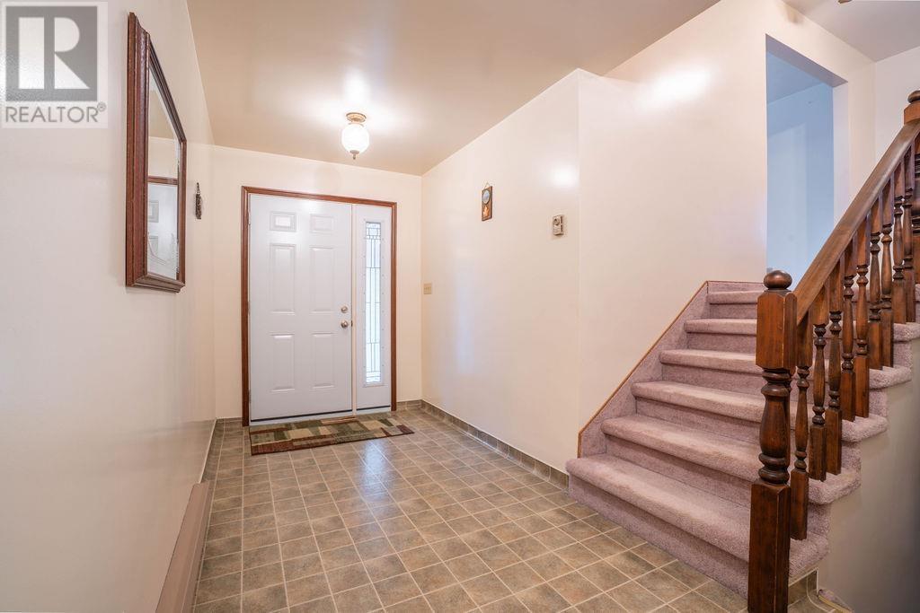34 Bitonti Cres, Sault Ste. Marie, Ontario  P6C 6A9 - Photo 10 - SM261407