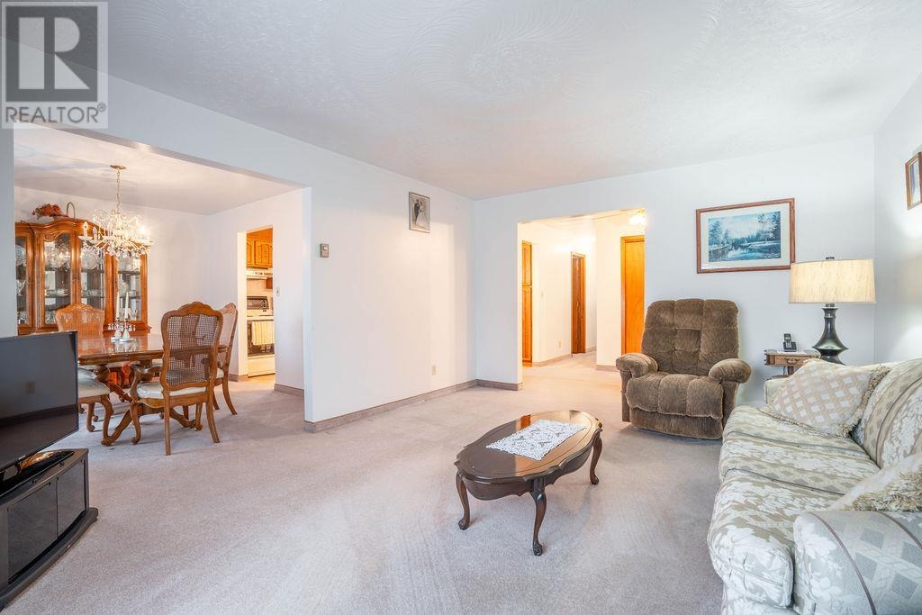 34 Bitonti Cres, Sault Ste. Marie, Ontario  P6C 6A9 - Photo 14 - SM261407