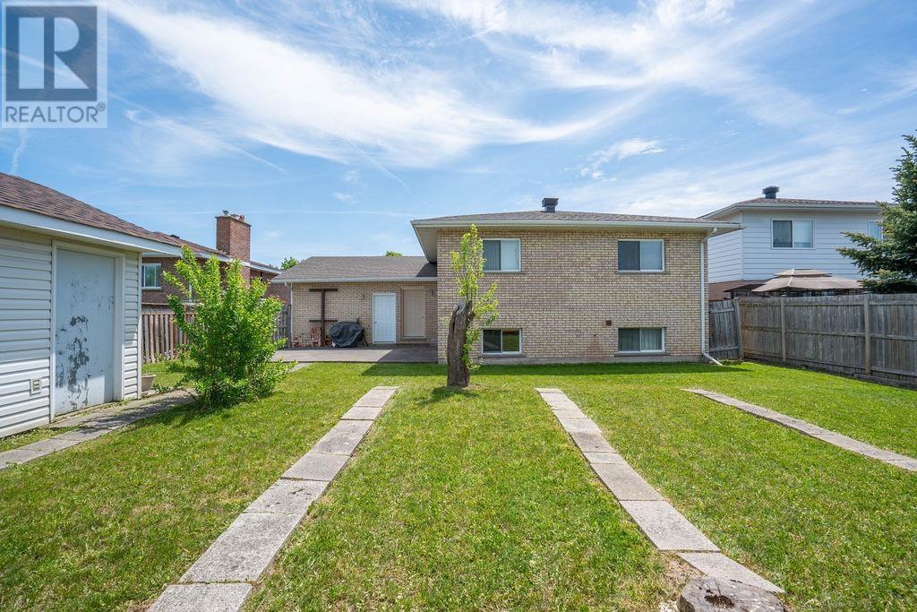 34 Bitonti Cres, Sault Ste. Marie, Ontario  P6C 6A9 - Photo 5 - SM261407