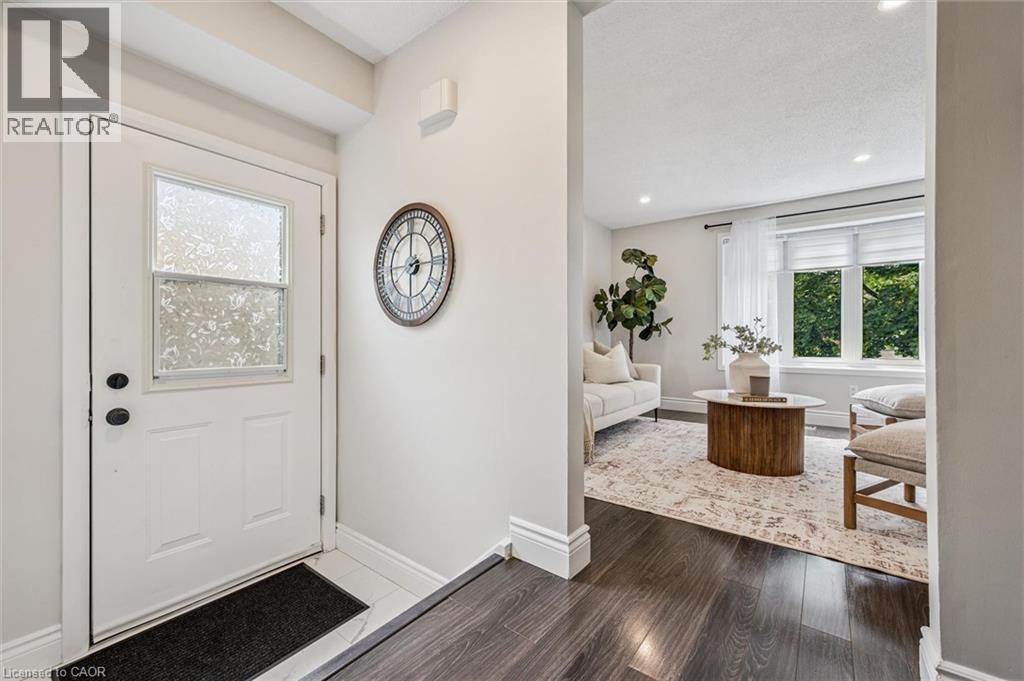 694 Highpoint Avenue Unit# B, Waterloo, Ontario  N2V 1G9 - Photo 2 - 40838908