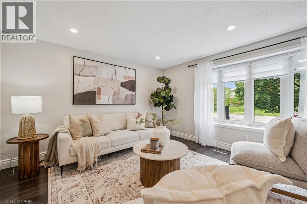 694 Highpoint Avenue Unit# B, Waterloo, Ontario  N2V 1G9 - Photo 3 - 40838908