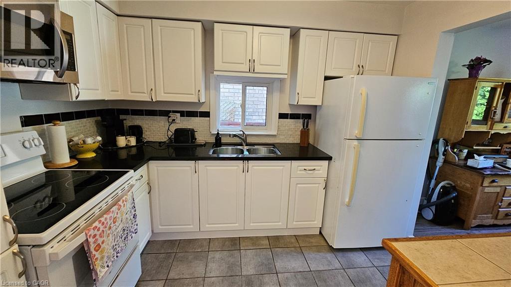 4 Parkside Drive, Paris, Ontario  N3L 3S7 - Photo 9 - 40838874
