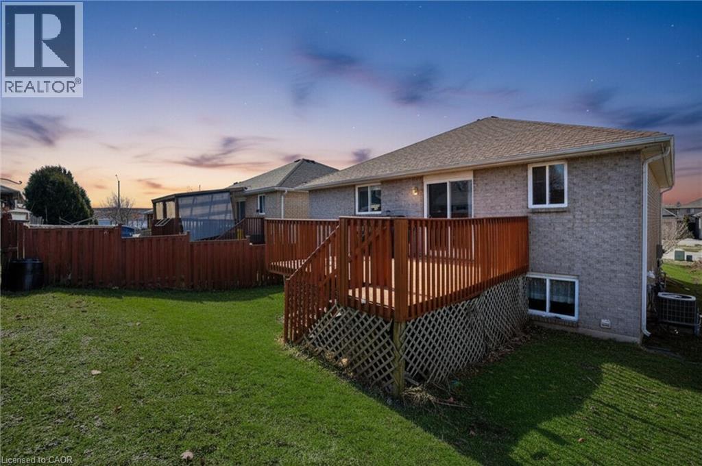 8 Bradley Lane, Brantford, Ontario  N3T 6R5 - Photo 33 - 40838727