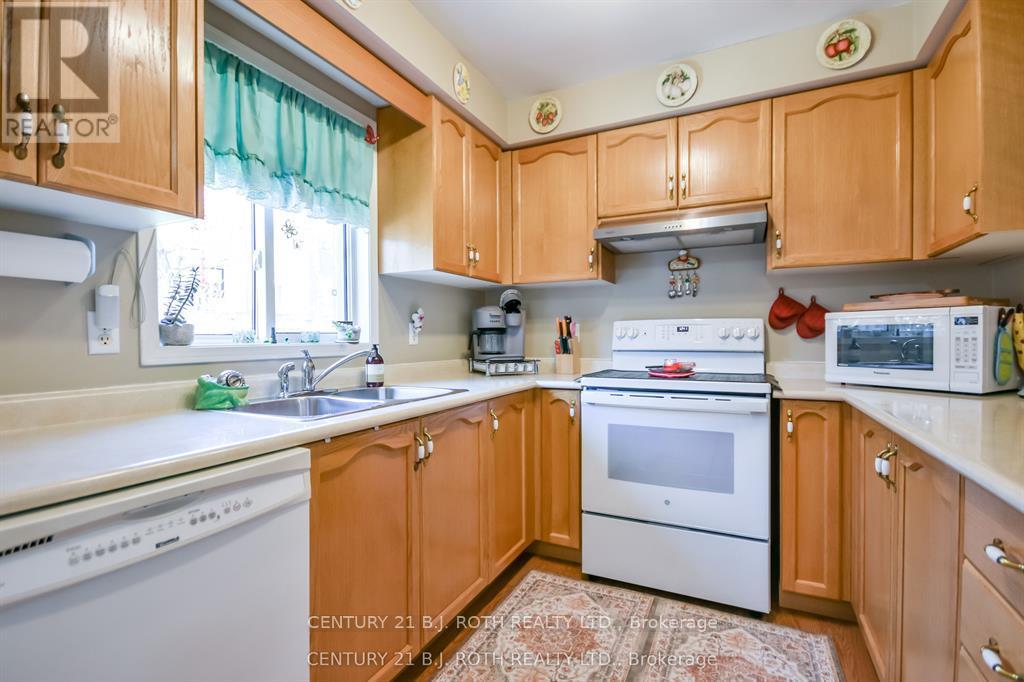 62 Loon Avenue, Barrie, Ontario  L4N 8V9 - Photo 13 - S13430900