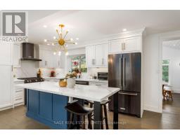 2194 YORKSHIRE CRESCENT, Burlington, Ontario