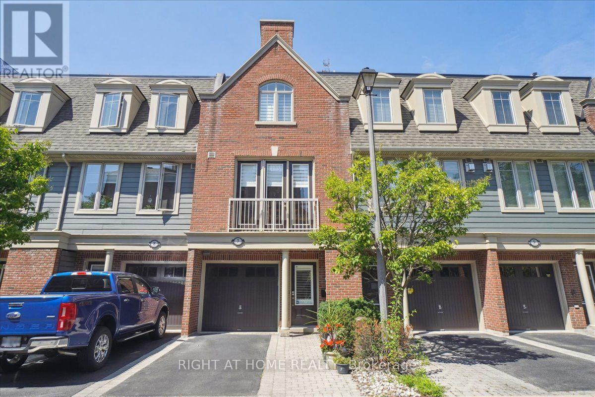 7 - 99 BRANT STREET, Oakville, Ontario