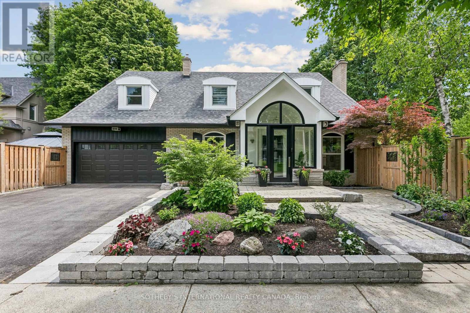35 SHADWICK DRIVE, Toronto, Ontario