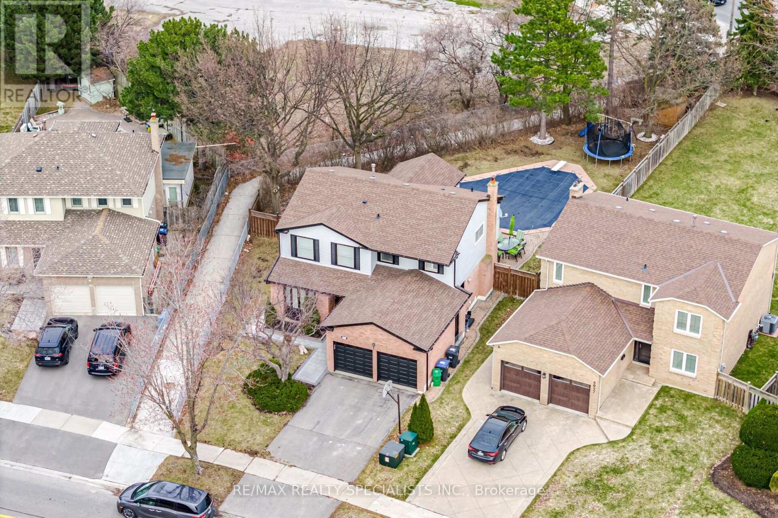 6101 Edenwood Drive, Mississauga, Ontario  L5N 2Y6 - Photo 1 - W13430620