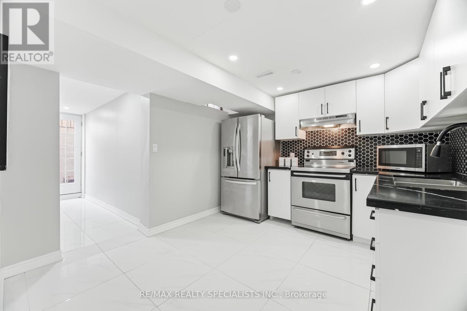 6101 Edenwood Drive, Mississauga, Ontario  L5N 2Y6 - Photo 40 - W13430620