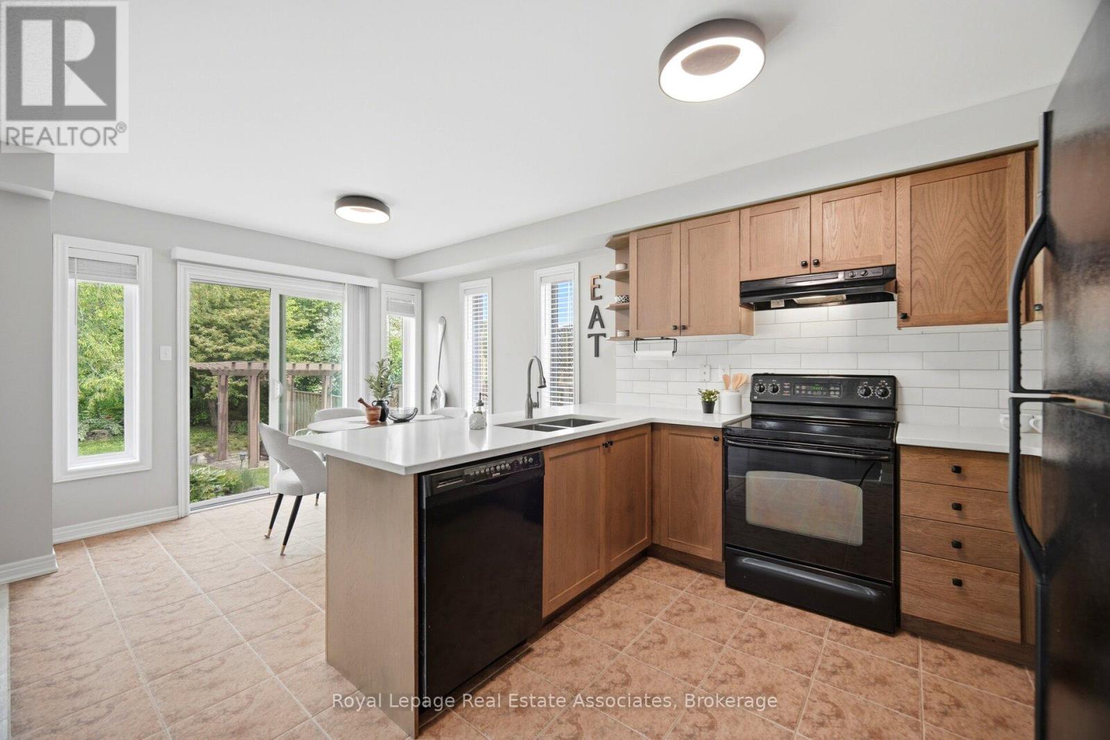 205 Acton Boulevard, Halton Hills, Ontario L7J 2Y4 - Photo 11 - W13430742