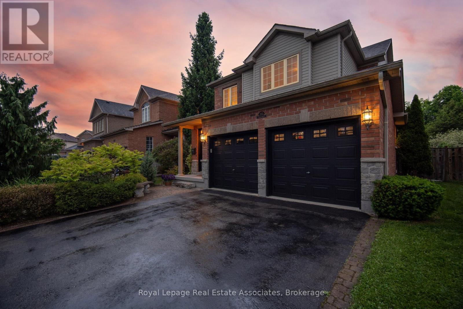 205 Acton Boulevard, Halton Hills, Ontario L7J 2Y4 - Photo 4 - W13430742