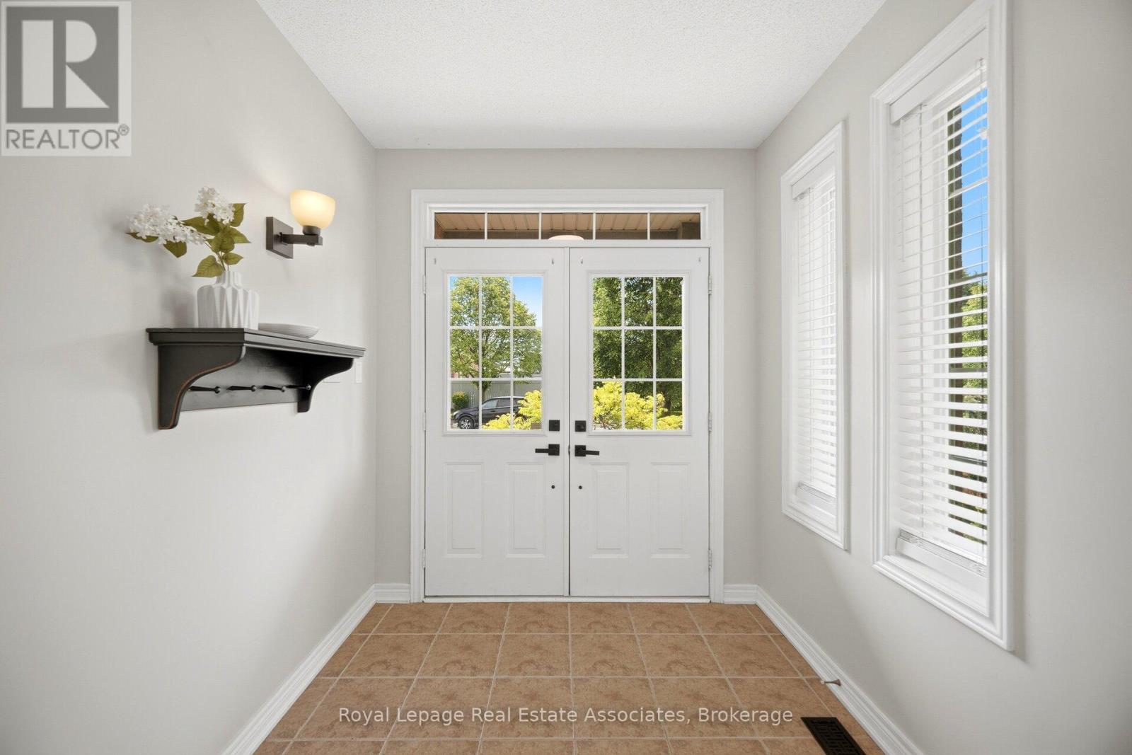 205 Acton Boulevard, Halton Hills, Ontario L7J 2Y4 - Photo 6 - W13430742