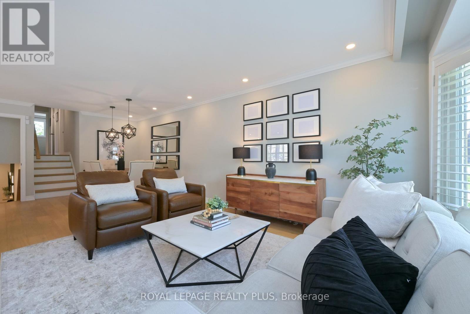 2668 Lundene Road, Mississauga, Ontario L5J 3Z1 - Photo 2 - W13430750