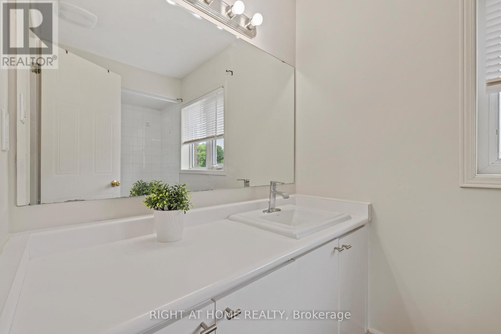 25 Vivians Crescent, Brampton, Ontario  L6Y 4V1 - Photo 26 - W13430762