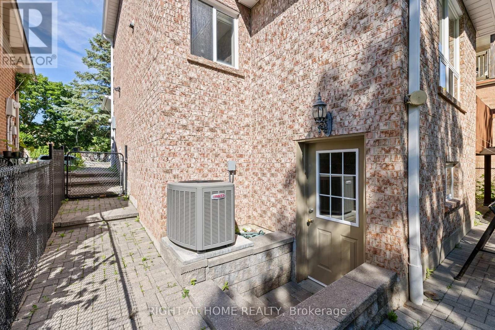 25 Vivians Crescent, Brampton, Ontario  L6Y 4V1 - Photo 37 - W13430762