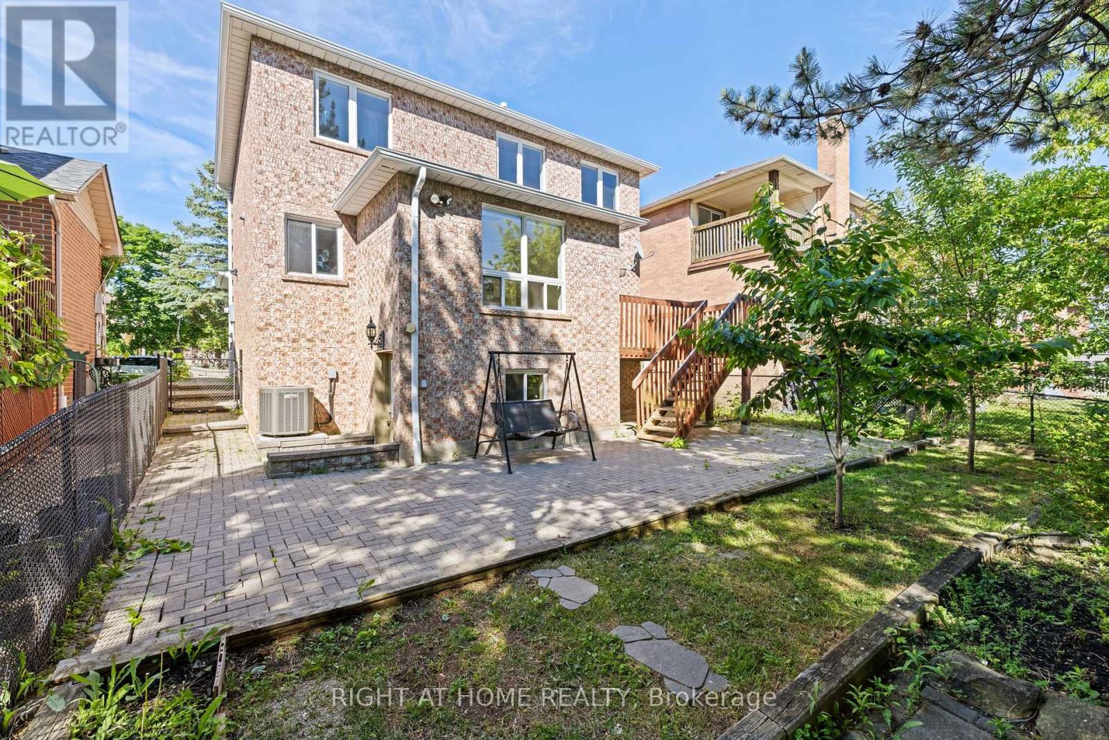 25 Vivians Crescent, Brampton, Ontario  L6Y 4V1 - Photo 38 - W13430762