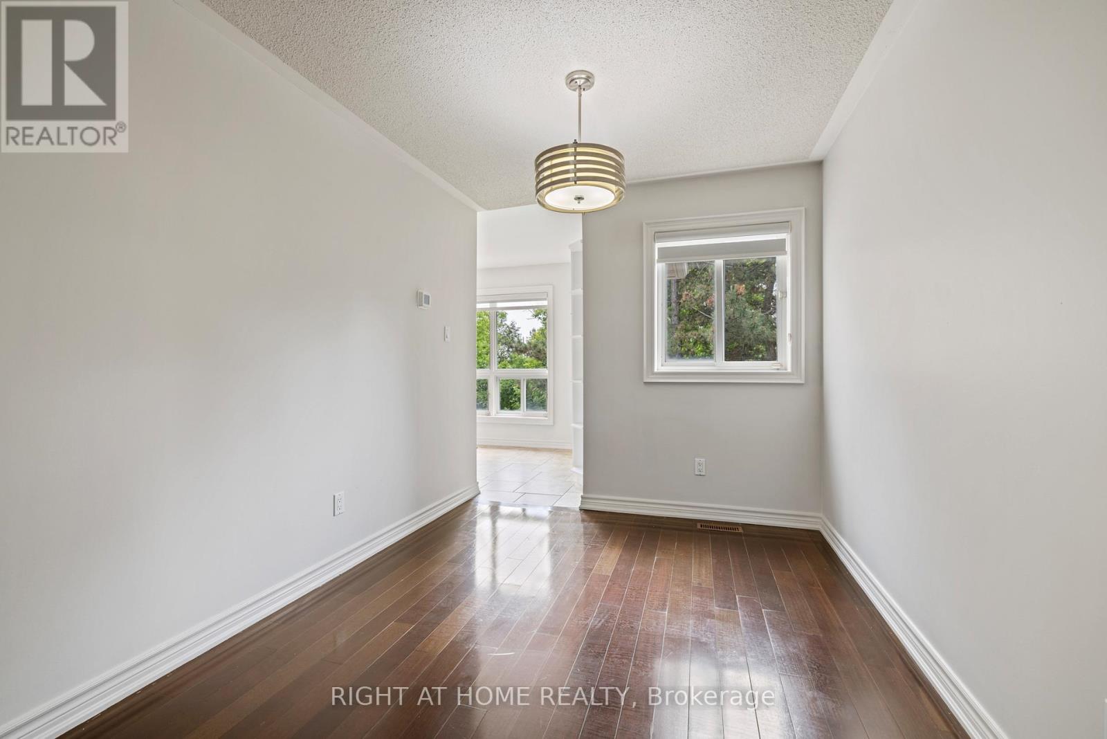 25 Vivians Crescent, Brampton, Ontario  L6Y 4V1 - Photo 6 - W13430762