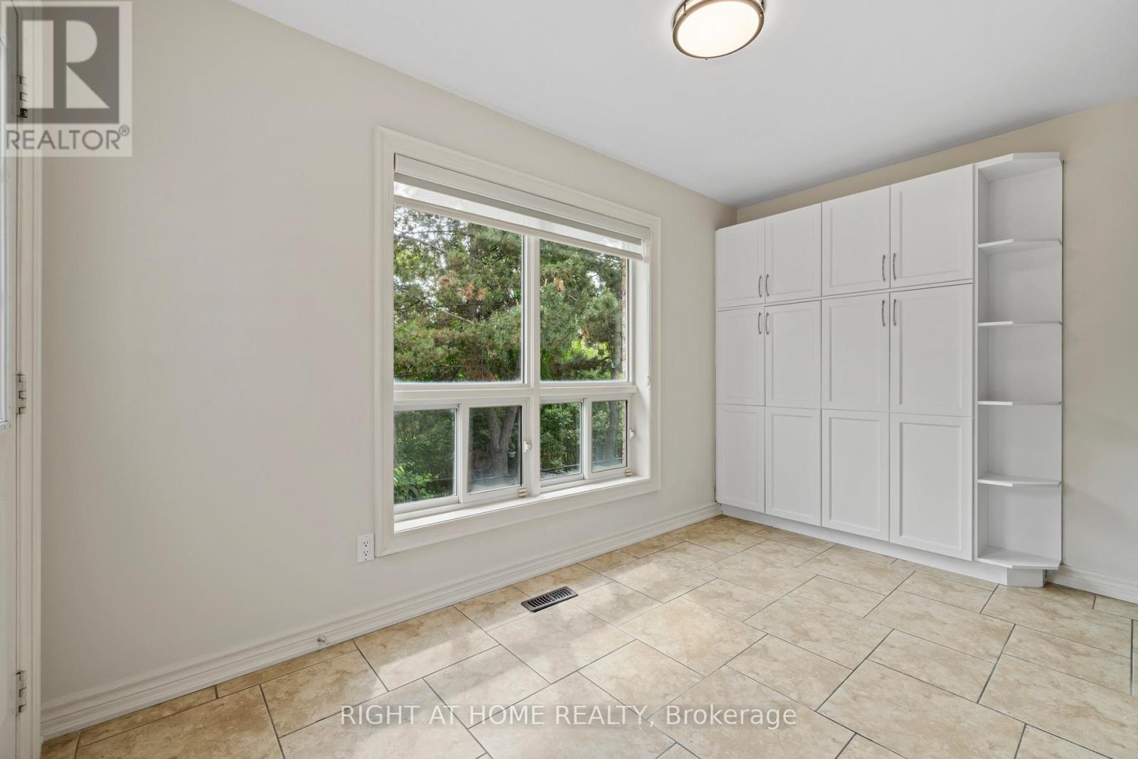 25 Vivians Crescent, Brampton, Ontario  L6Y 4V1 - Photo 8 - W13430762