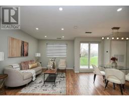 22 - 2001 BONNYMEDE DRIVE, Mississauga, Ontario
