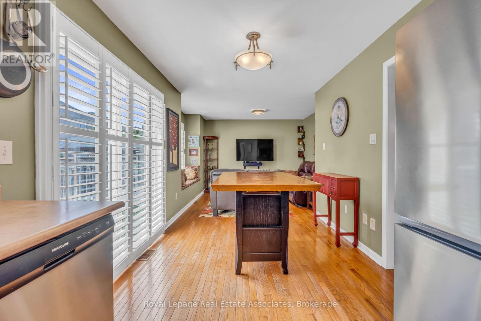 5942 Osprey Boulevard, Mississauga, Ontario  L5N 8J7 - Photo 27 - W13430902