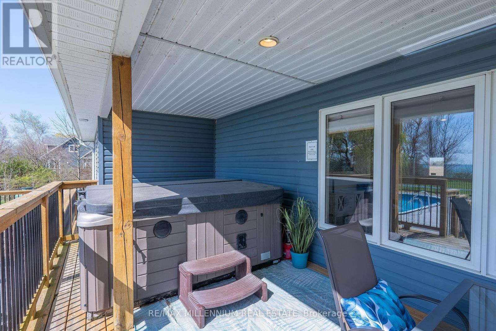 1954 Ocean Boulevard, Chatham-Kent, Ontario  N0P 2P0 - Photo 5 - X13430516