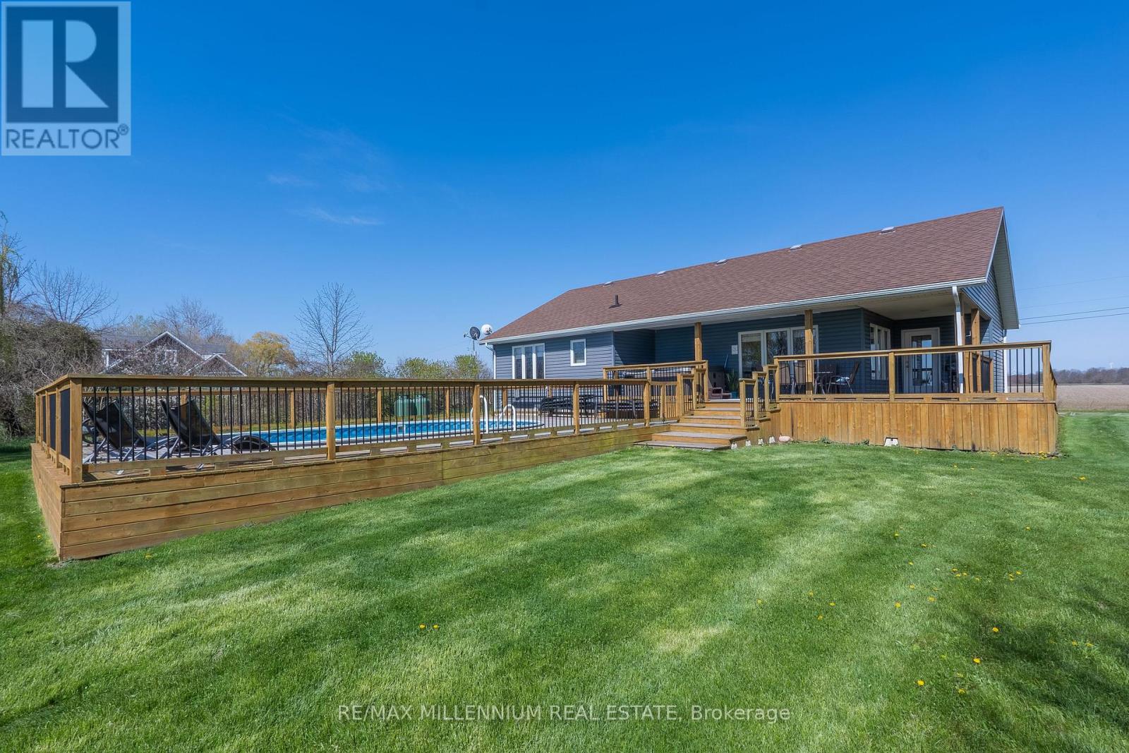 1954 Ocean Boulevard, Chatham-Kent, Ontario  N0P 2P0 - Photo 7 - X13430516