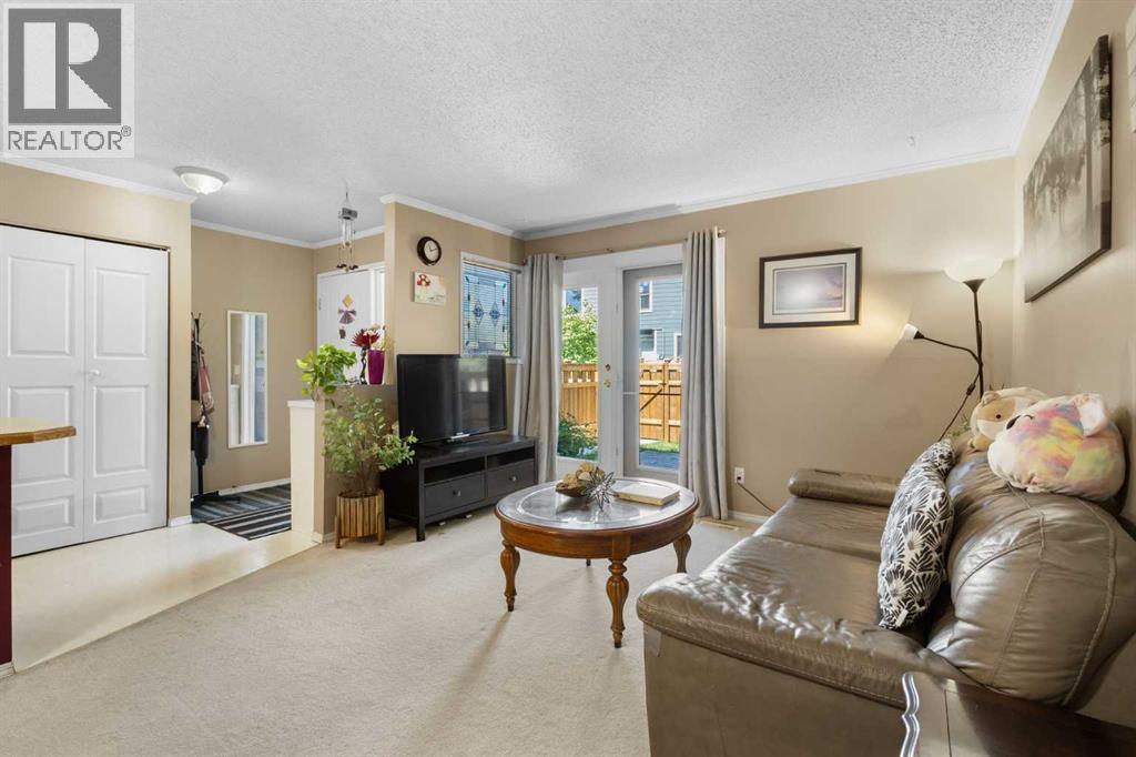 4, 203 Grier Terrace Ne, Calgary, Alberta  T2K 5Y7 - Photo 4 - A2319682