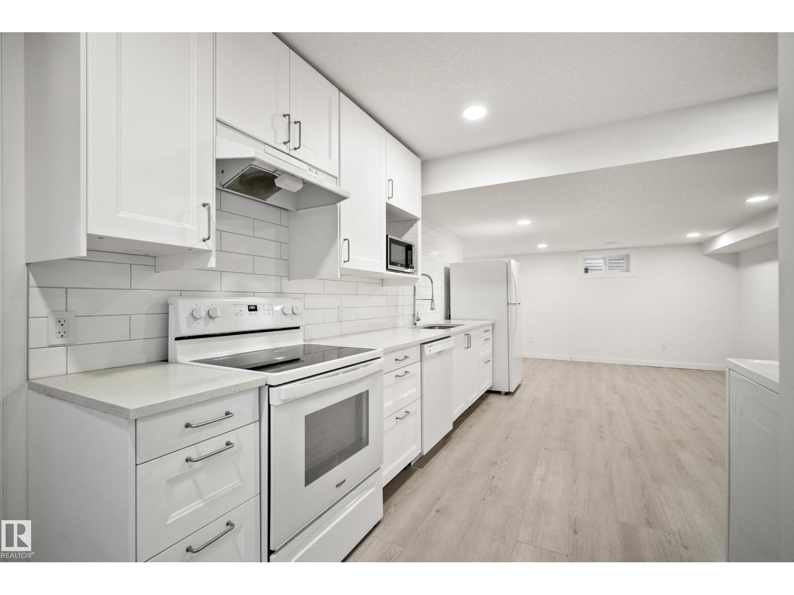 9043 52 St NW, Edmonton, Alberta  T6B 1G1 - Photo 30 - E4492995