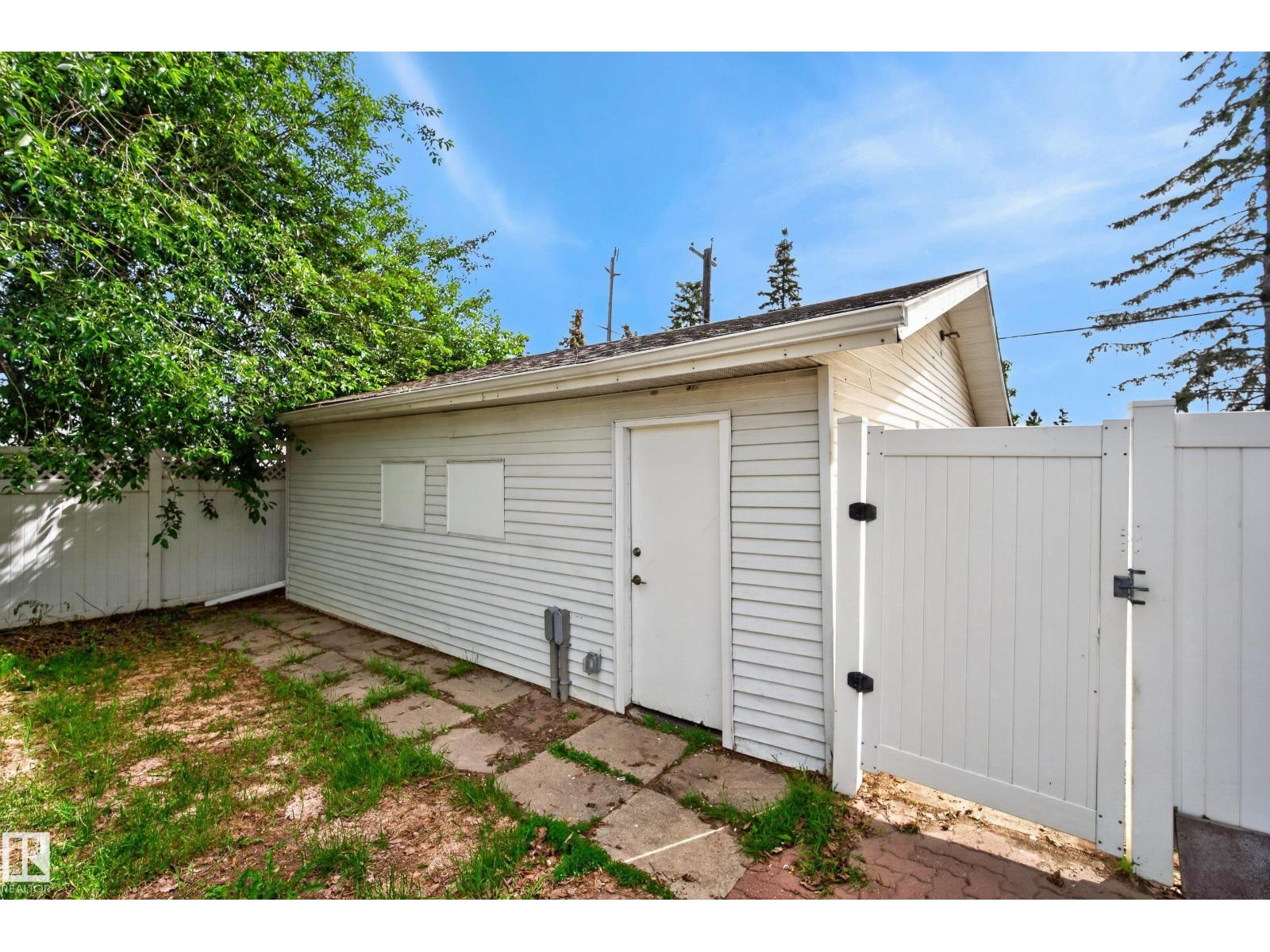 9043 52 St NW, Edmonton, Alberta  T6B 1G1 - Photo 43 - E4492995