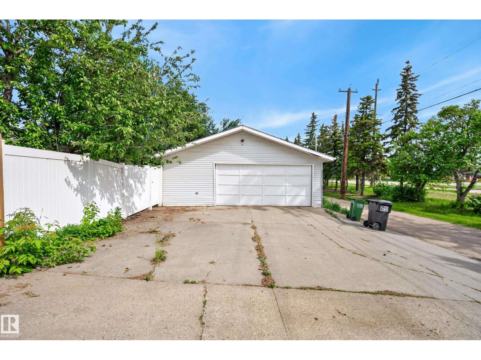 9043 52 St NW, Edmonton, Alberta  T6B 1G1 - Photo 44 - E4492995