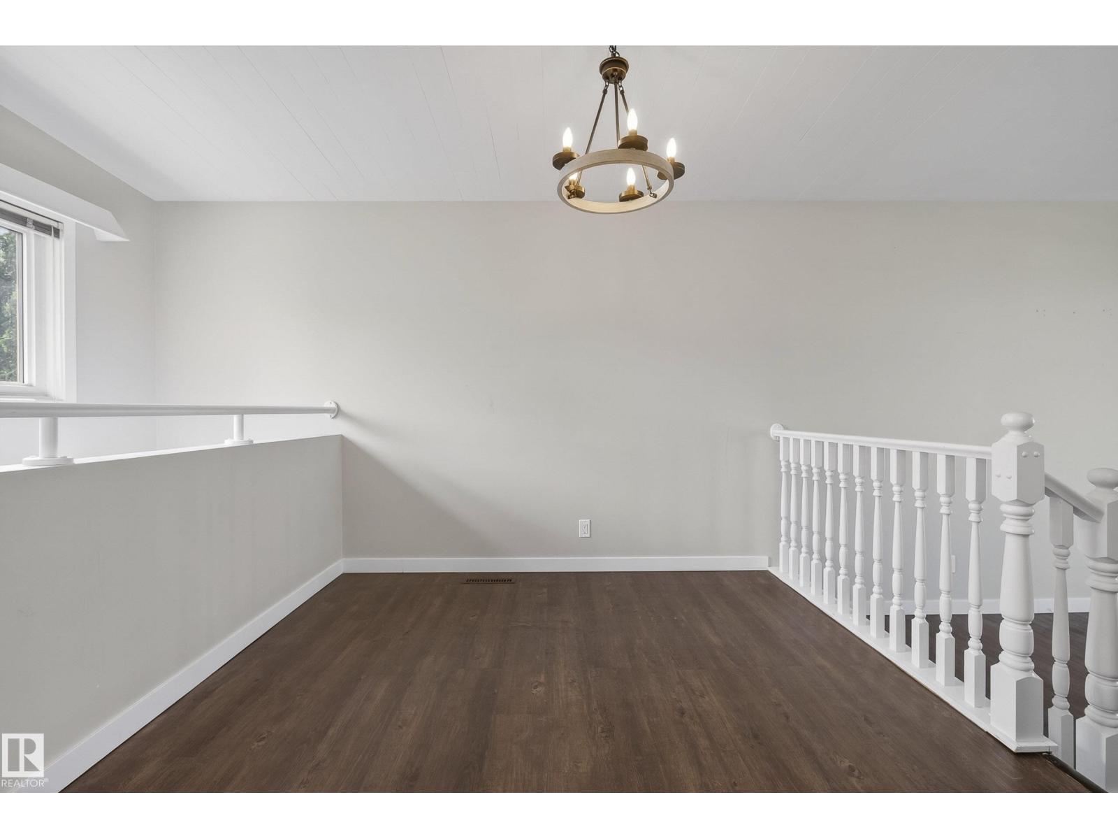 9043 52 St NW, Edmonton, Alberta  T6B 1G1 - Photo 7 - E4492995