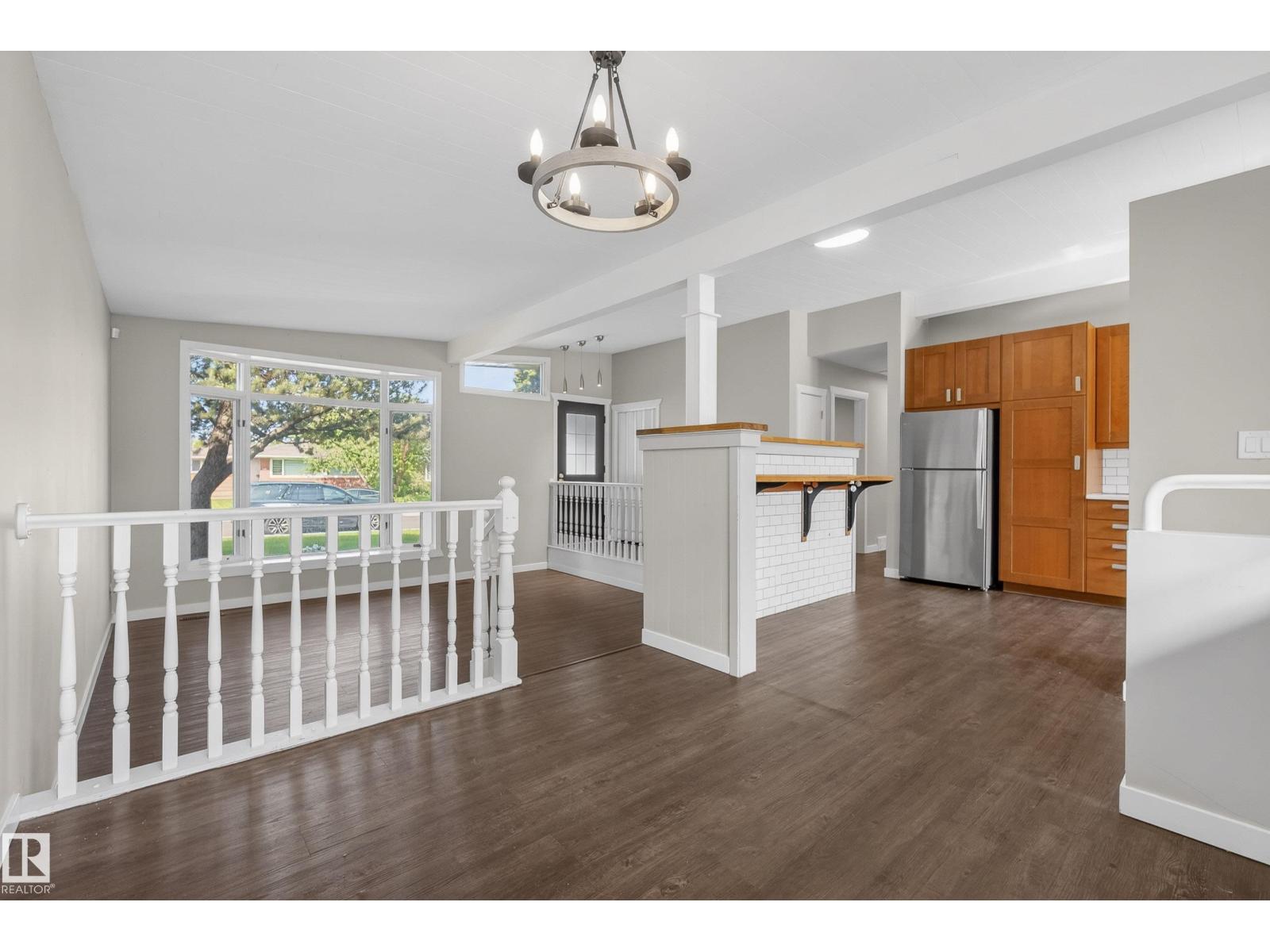 9043 52 St NW, Edmonton, Alberta  T6B 1G1 - Photo 9 - E4492995