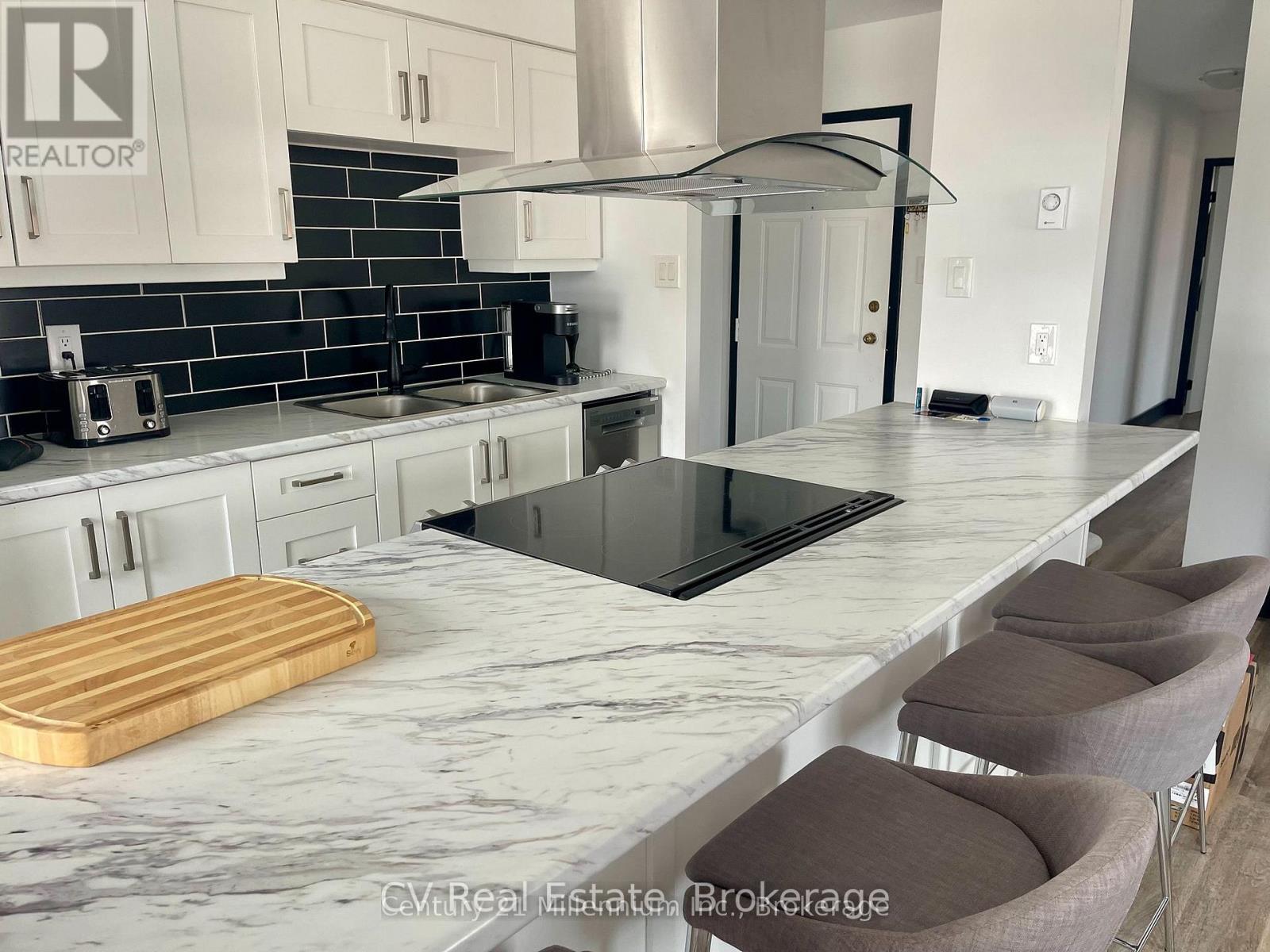 2 - 250 Hurontario Street, Collingwood, Ontario  L9Y 2M3 - Photo 4 - S12915454