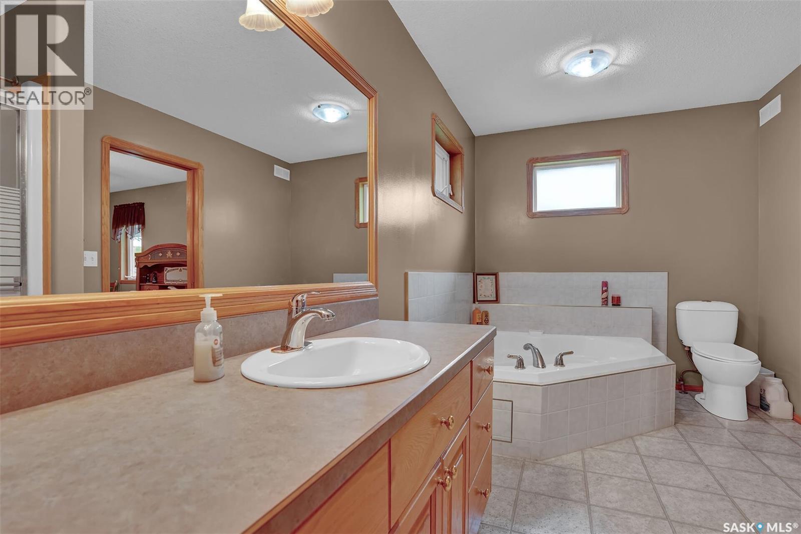 33 Lott Road, White City, Saskatchewan  S4L 5B1 - Photo 29 - SK038850